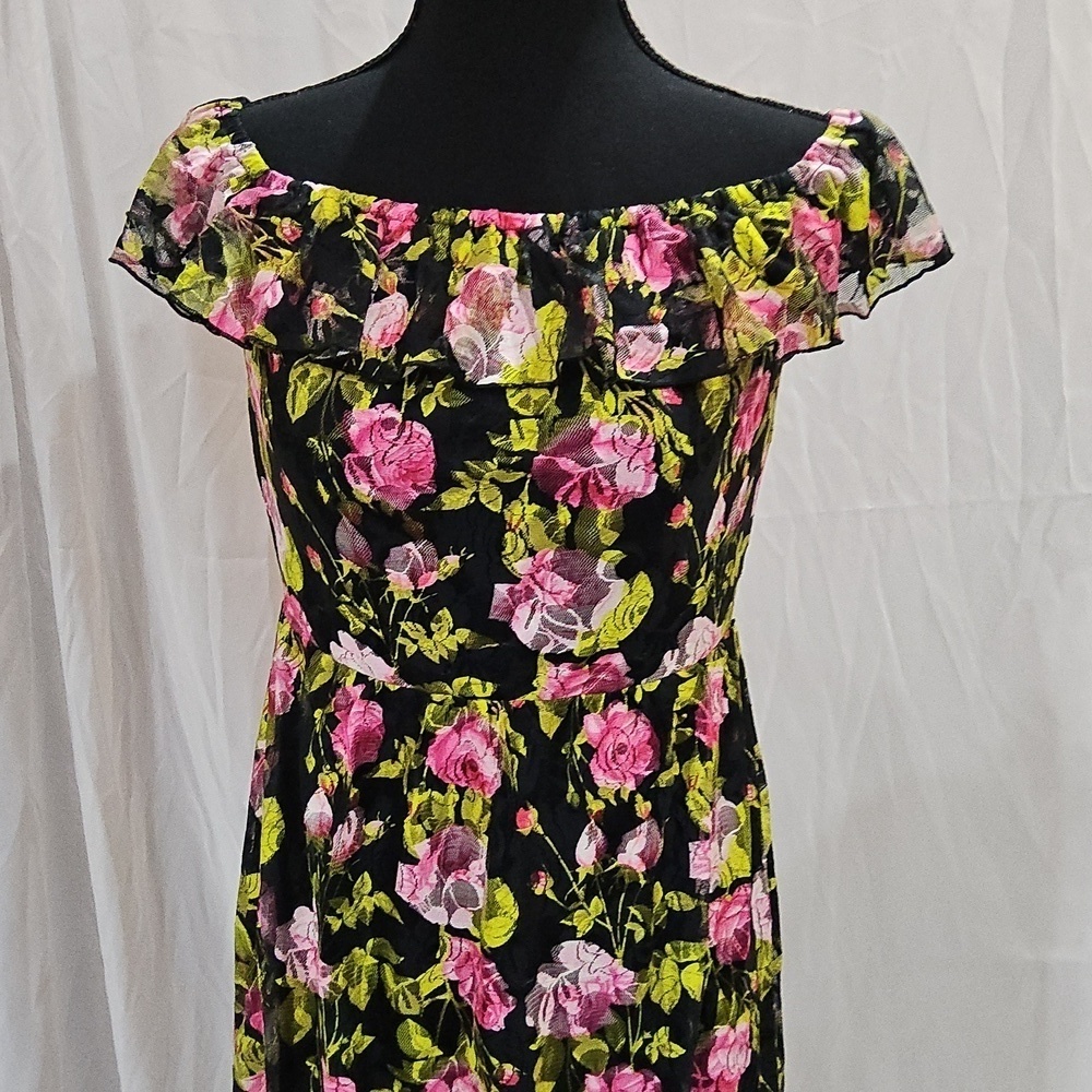 BLACK/FLORAL BETSEY JOHNSON MAXI DRESS - Picture 2 of 7